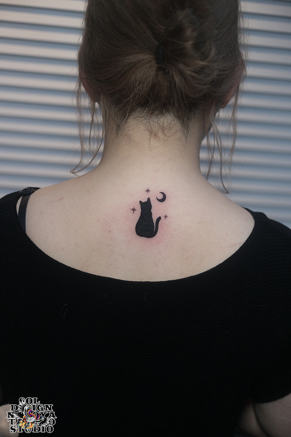 名古屋　タトゥー　女性